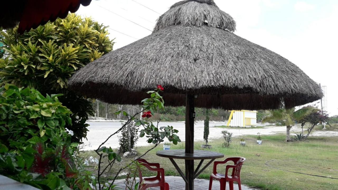 Hotel Templo Maya Xpujil Eksteriør bilde