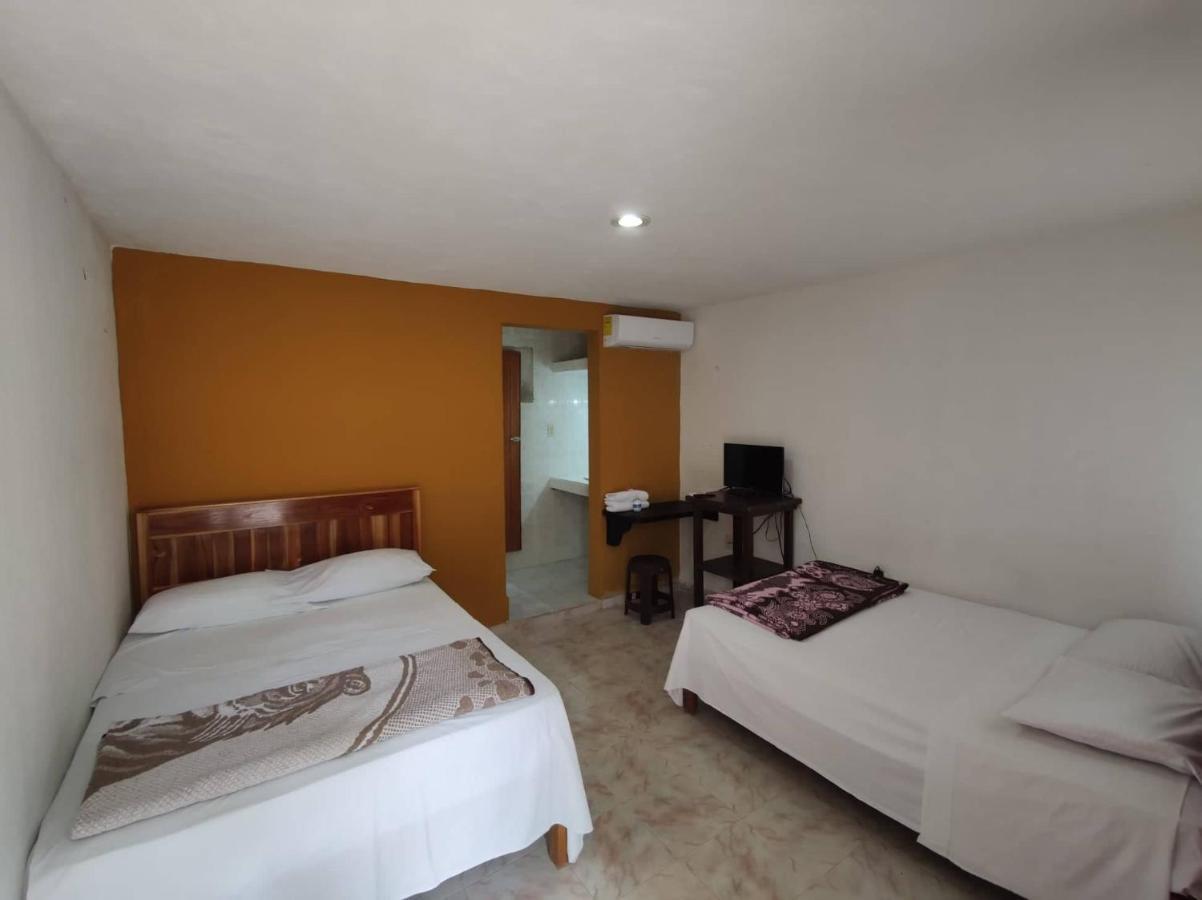 Hotel Templo Maya Xpujil Eksteriør bilde